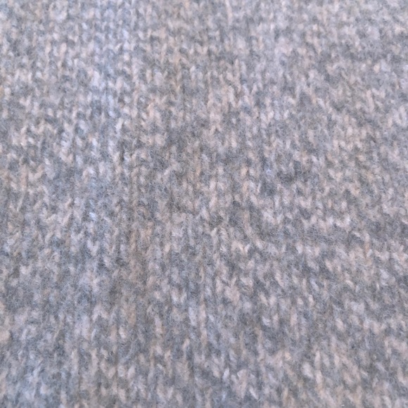 Aritzia TNA wool zip front sweater Grey - Picture 2 of 16